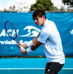 Diadem Elevate 98 V3 14 Diadem Elevate 98 V3 -Racquetguys Elevatev3Shoot 42 1 720x a6dd1fbf b1b2 4f13 b23a 8ac6903ab3c9