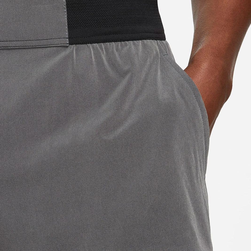 Nike Men's Dri-FIT Slam 9 Inch Shorts (Black/Dark Grey) 7 Nike Men's Dri-FIT Slam 9 Inch Shorts (Black/Dark Grey) - Image 5